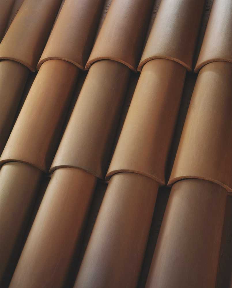 Henris Roofing Company Images